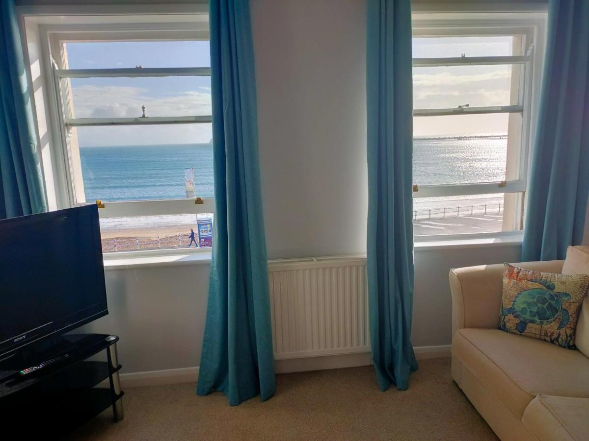 Sunrise View - Beachfront Apartment, Weymouth Exterior photo